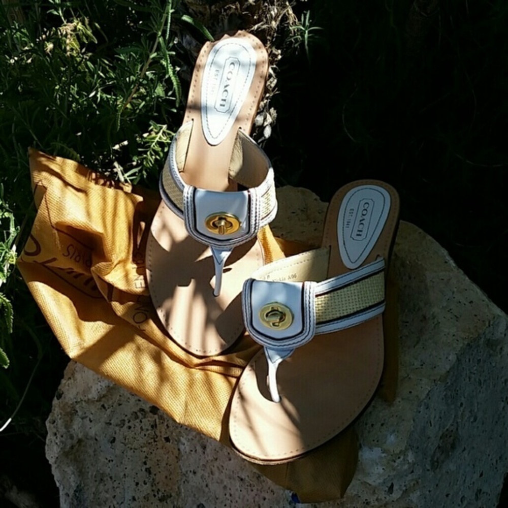Coach Nickie Sandal White - Picture 2 of 6
